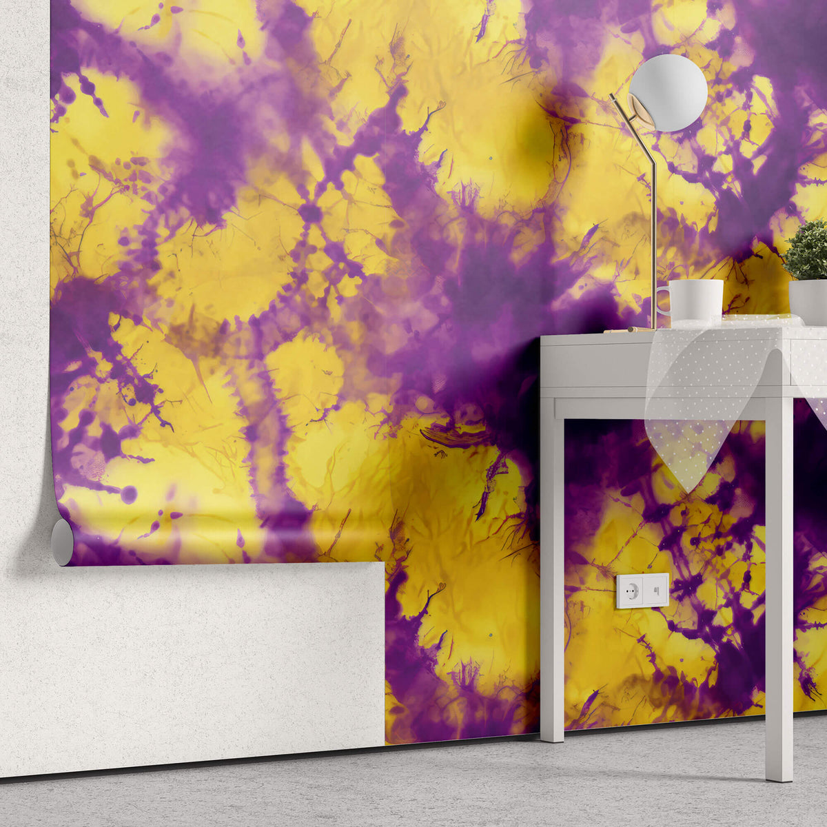 Tapet Personalizat Watercolor in nuante vivide de galben si mov - PURPLE YELLOW DYE
