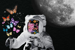 Tapet personalizat eclectic cu astronaut si fluturi colorati in spatiu space butterflies