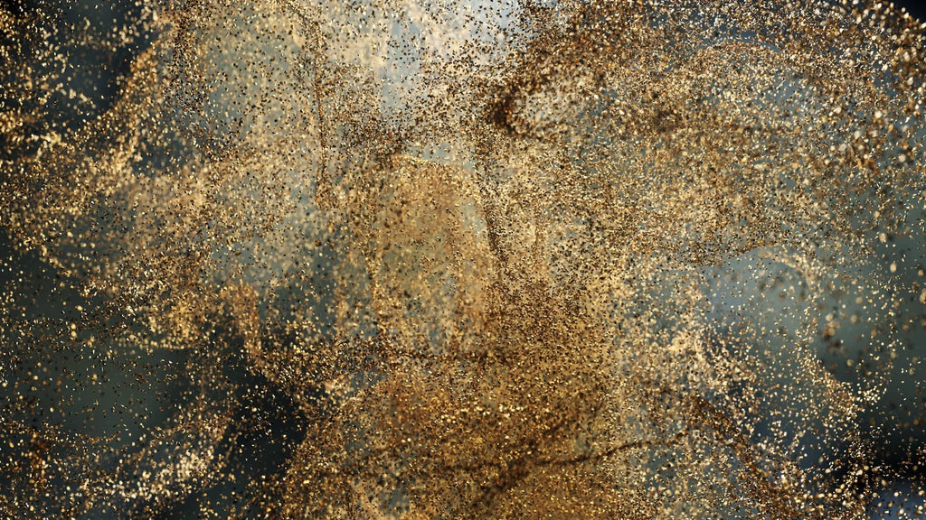 Tapet personalizat fine art cu sclipici auriu nisipos in prim plan sandy glitter