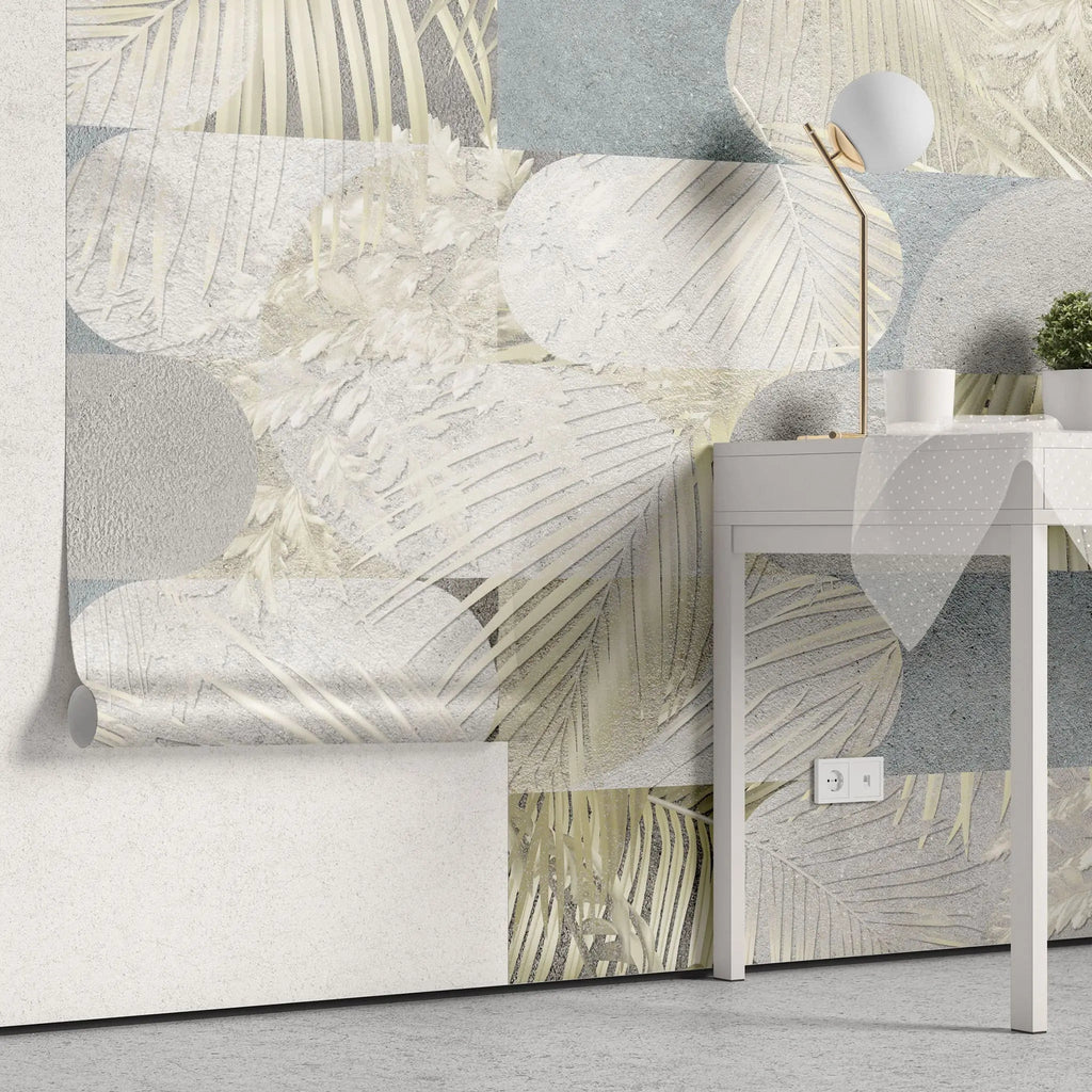 Tapet personalizat fine art cu frunze tropicale in nuante de alb auriu si albastru deschis tropical leaves blend
