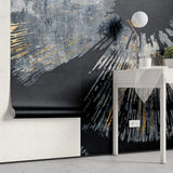Tapet personalizat fine art cu reprezentare artistica a unui iris in nuante inchise si insertii aurii iris