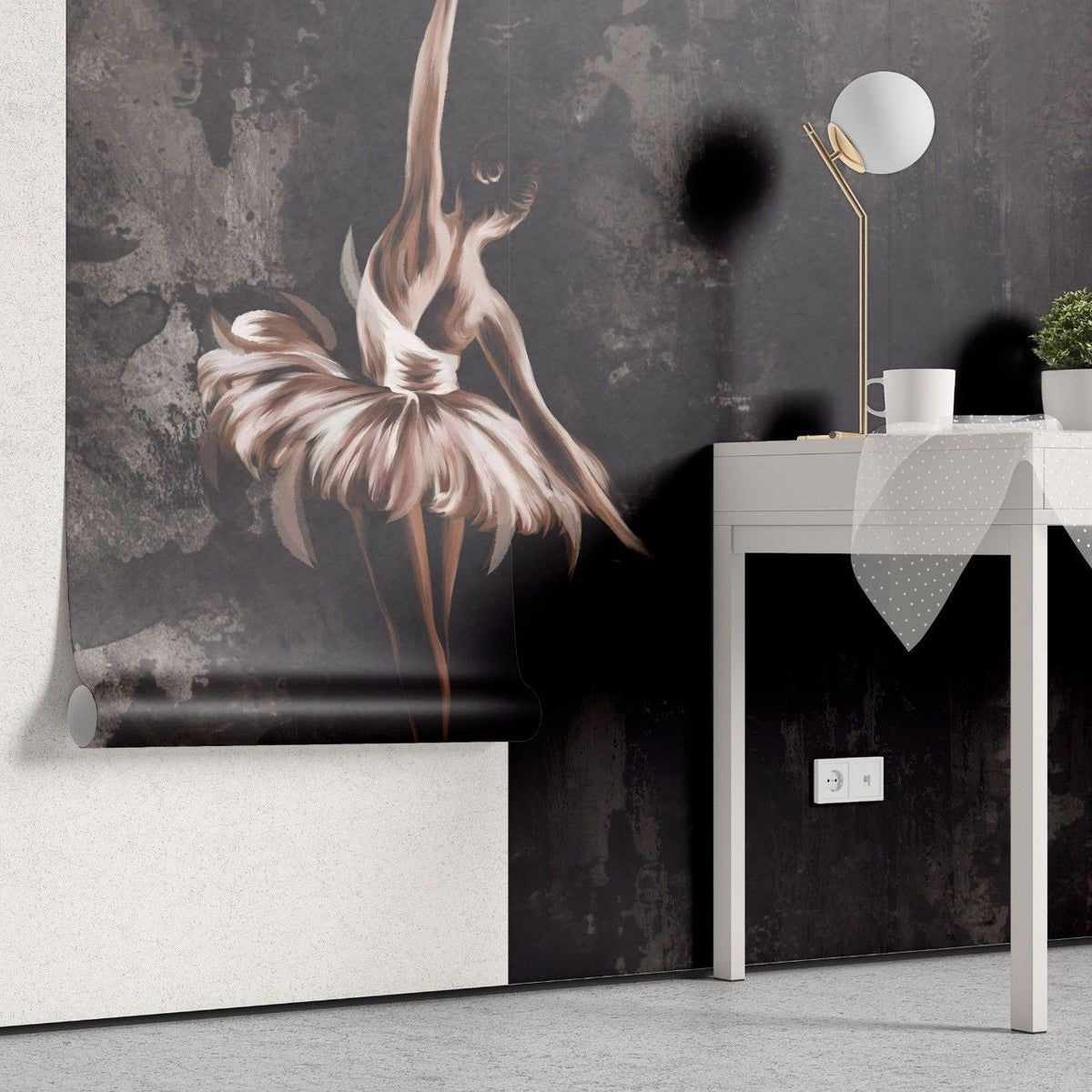 Tapet personalizat fine art cu balerina gratioasa pe un fundal inchis texturat