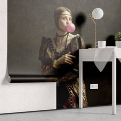 Tapet Personalizat Fine Art cu femeie in haine medievale in realitatea moderna - MEDIEVAL BUBBLEGUM