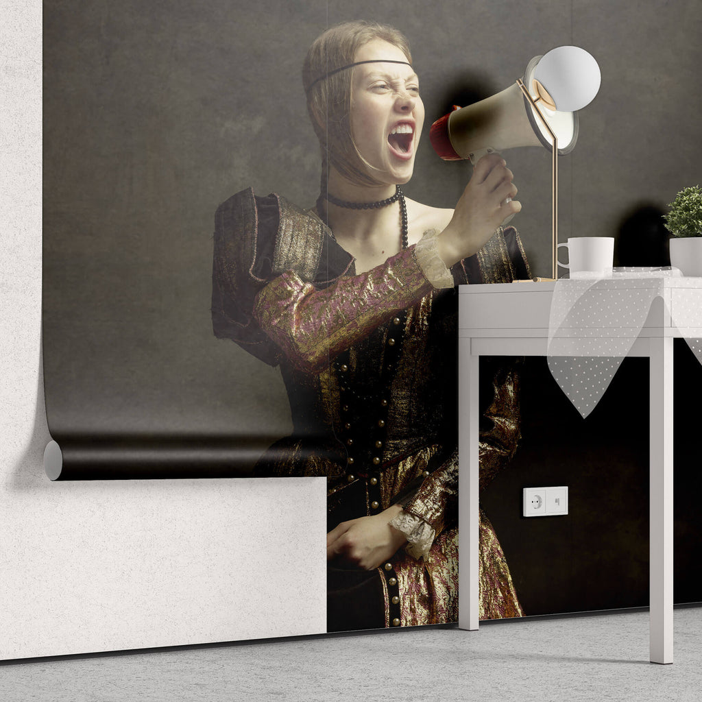 Tapet Personalizat Fine Art cu femeie in haine medievale cu megafon - MEDIEVAL MEGAPHONE