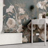 Tapet personalizat floral cu flori in stil clasicist pe un fundal inchis classy floral
