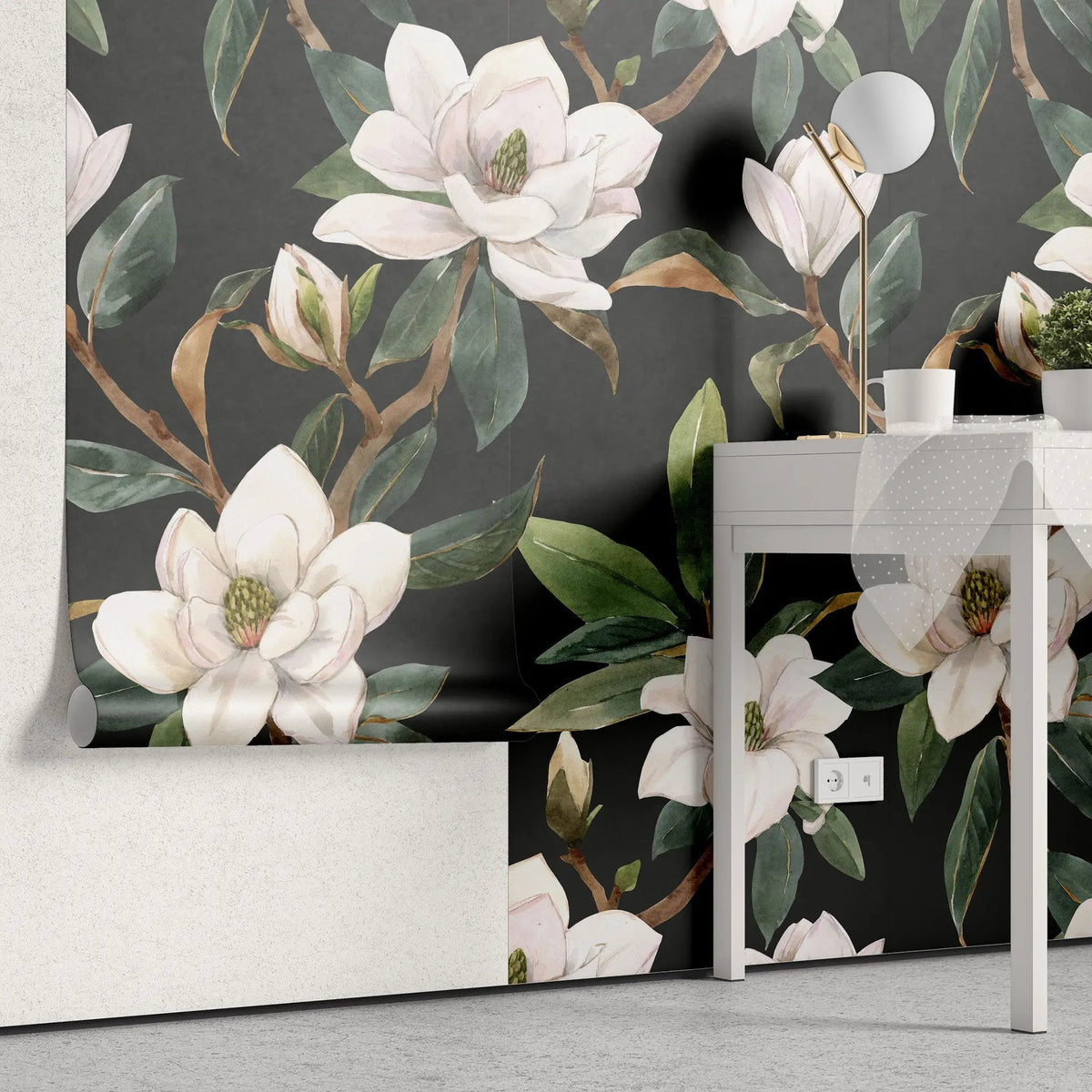 Tapet personalizat floral cu flori in stil clasicist pe un fundal inchis classy floral