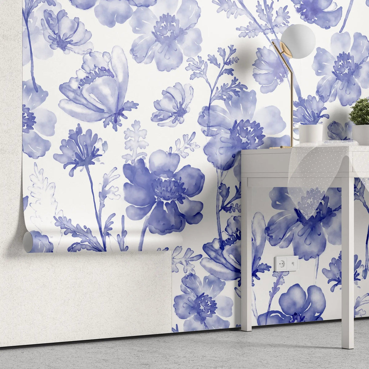 Tapet personalizat floral cu flori albastre de primavara pe un fundal alb blue spring