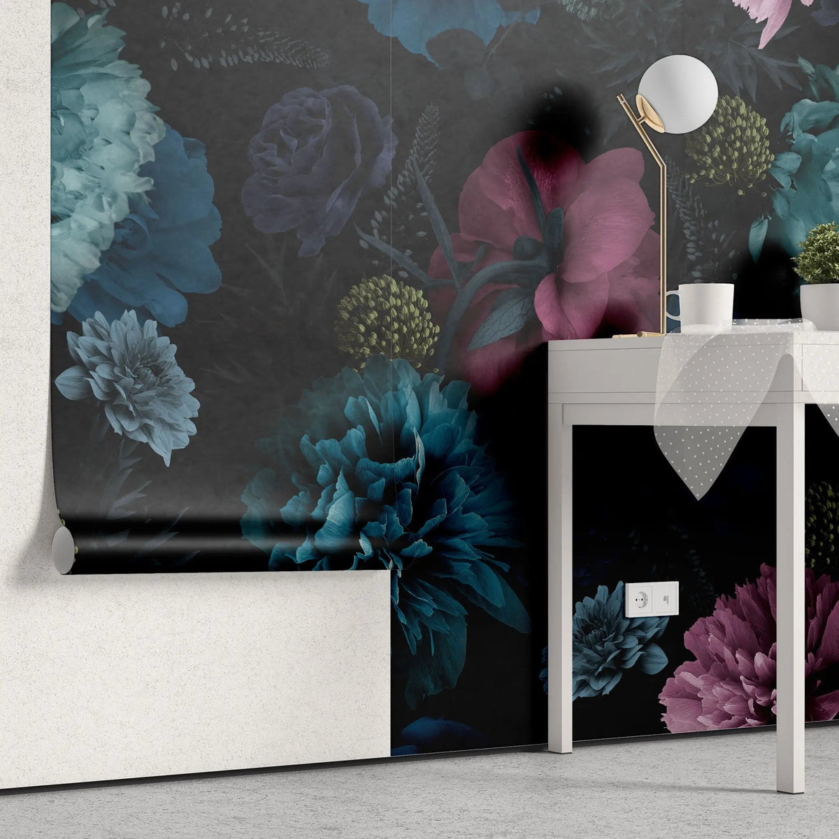 Tapet personalizat floral cu flori nocturne in nuante vivide night bloom