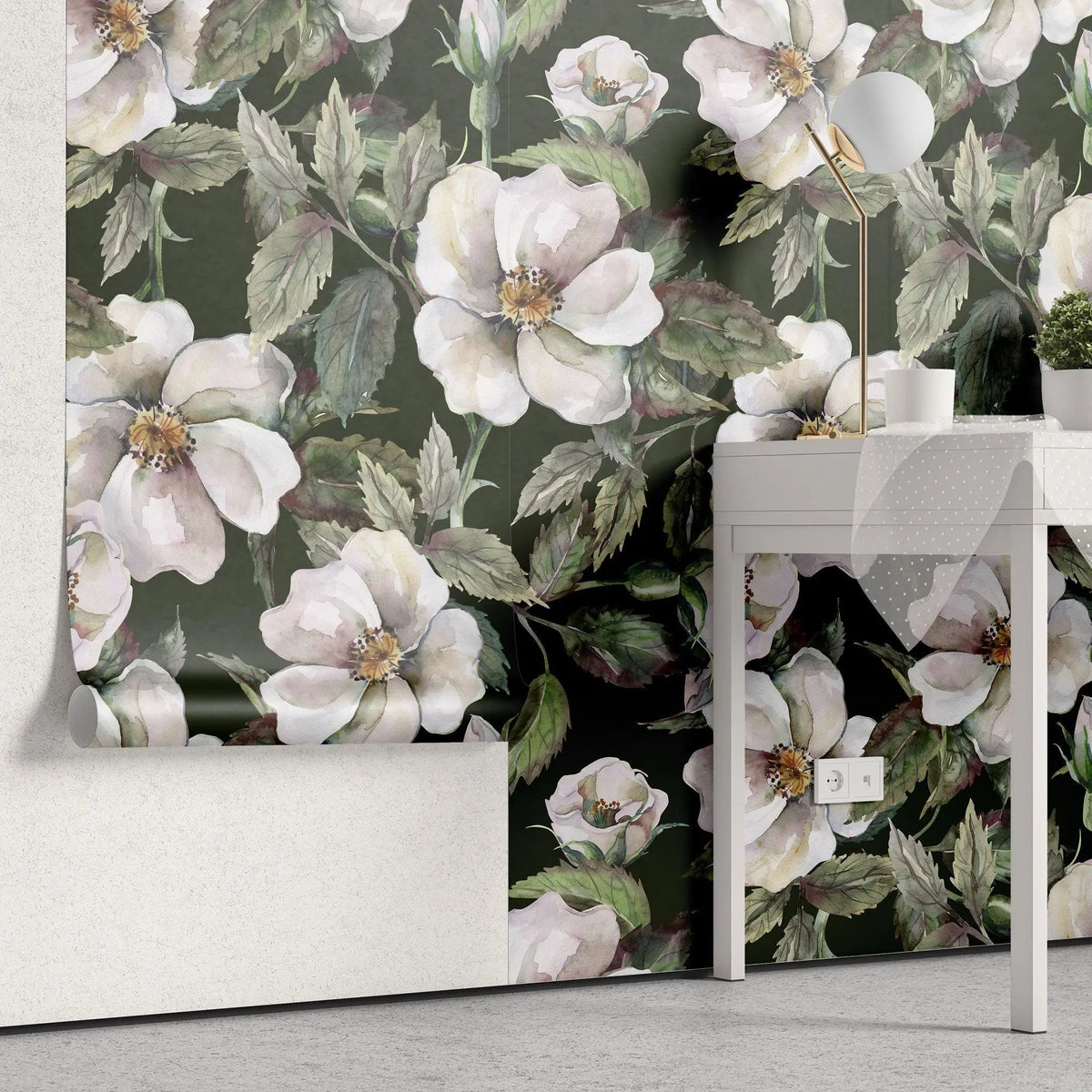 Tapet personalizat floral cu trandafiri salbatici pe fundal negru wild roses dark