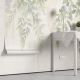 Tapet personalizat floral cu flori de wisteria in nuante delicate creand o cascada vizuala ce aduce un sentiment de liniste si armonie soft wisteria