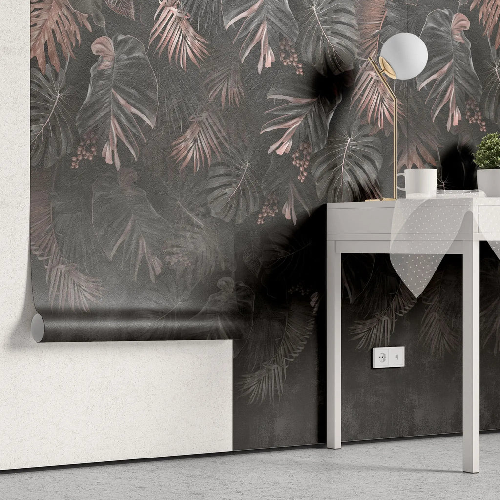 Tapet personalizat cu frunze de palmier si monstera in nuante de negru si rose dark rose monstera