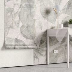 Tapet personalizat leaf cu pattern frunze verzi fade pe un fundal bej rozaliu faded green pattern