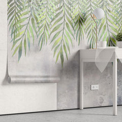 Tapet personalizat leaf cu frunze de palmier suspendate in nuante de verde pe un fundal cu aspect texturat perfect pentru un design fresh si vivid hanging palm leaves