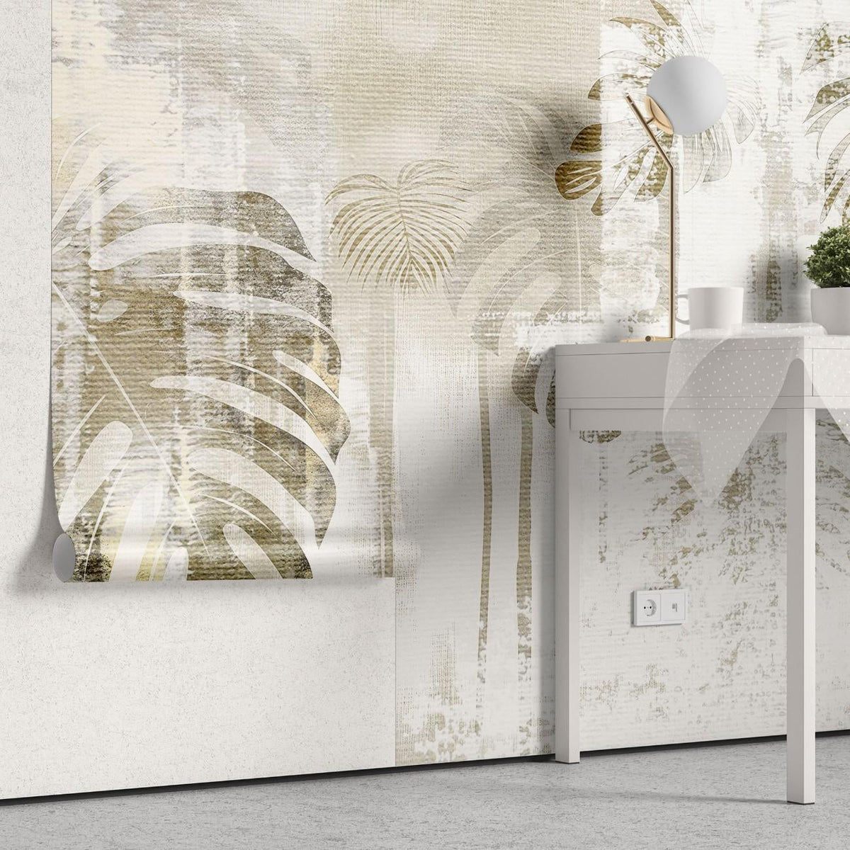 Tapet personalizat leaf cu frunze de monstera in tonuri de bej si auriu pe un fundal cu textura aspra pentru un design indraznet si contemporan textured monstera