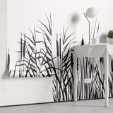 Tapet Personalizat Leaf cu papura neagra pe un fundal alb - BLACK BULRUSH