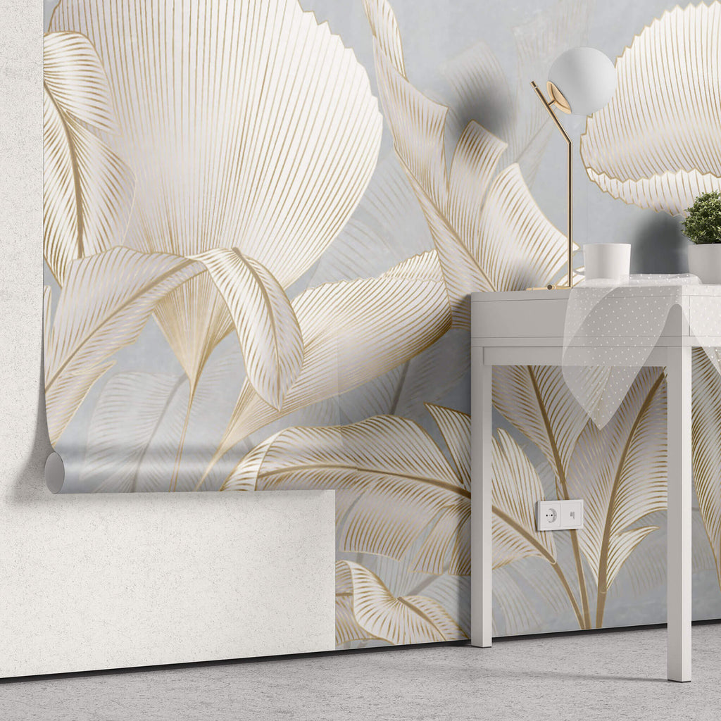 Tapet Personalizat Leaf cu frunze albe cu insertii aurii pe un fundal gri-albastrui - REFINED LEAVES