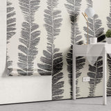 Tapet Personalizat Leaf cu model abstract de frunze gri - FERN STRINGS