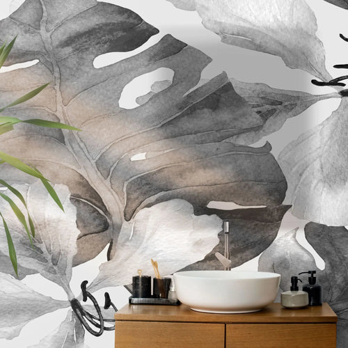 Tapet tropical personalizat alb negru cu frunze tropicale de monstera flori tropicale de crin salbatic cu efect de pictura watercolor b&w tropical