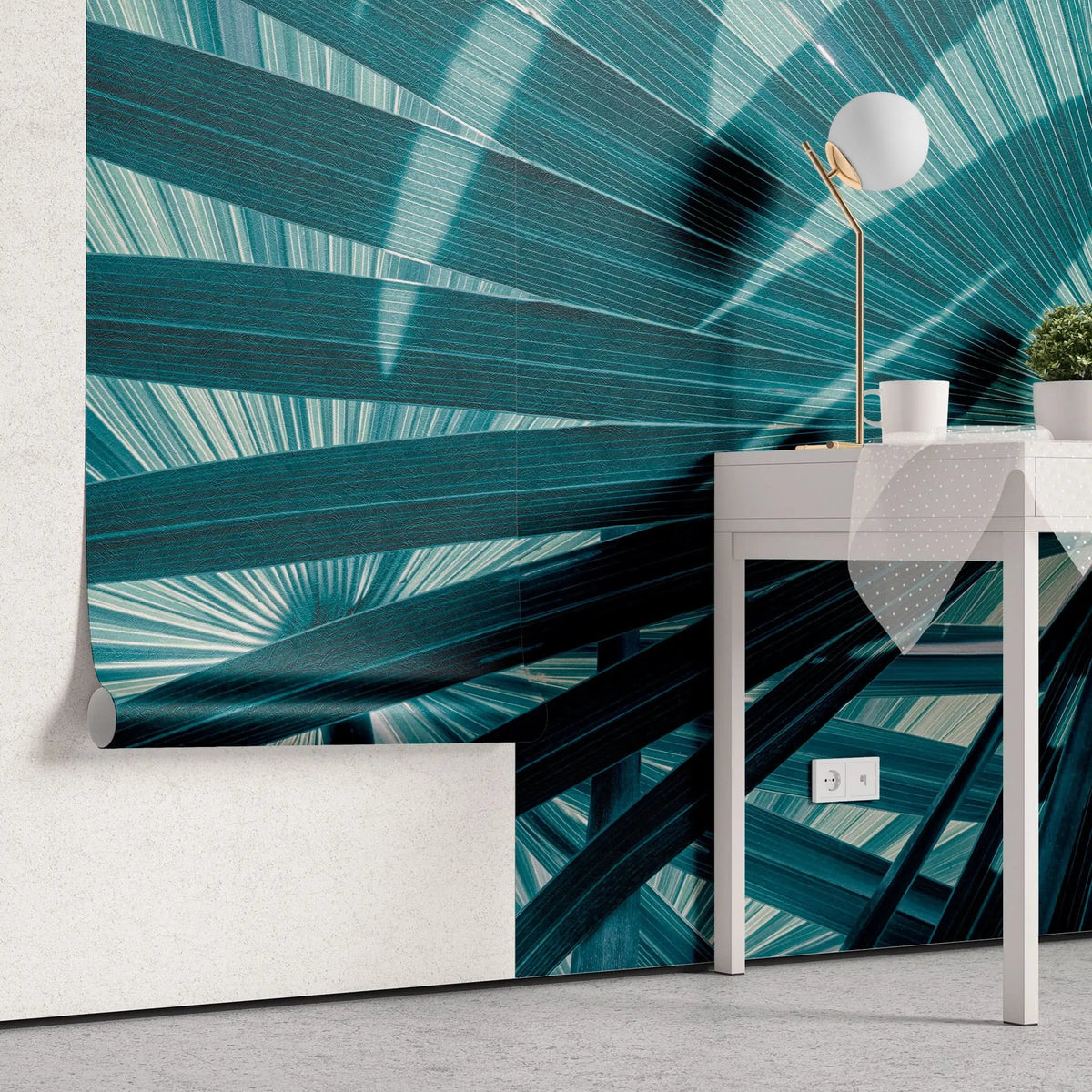 Tapet tropical personalizat cu frunze tropicale de palmier apak in tonuri de albastru cyan cyan tone palms