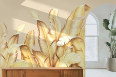 Tapet tropical personalizat cu frunze tropicale elegante aurii cu efect de pene pe fundal nude golden bird's nest fern