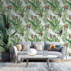 Tapet personalizat tropical cu pasari tropicale colorate printre frunze verzi de palmier tropical palm exotic birds