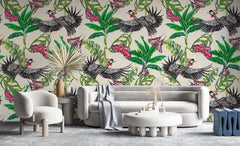 Tapet personalizat tropical cu fluturi si pasari roz printre frunze verzi tropicale pe un fundal deschis pink butterlflies