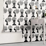 Tapet personalizat african abstract cu femeie cu turban african pe fundal alb african woman
