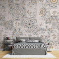 Tapet personalizat oriental cu modele de mandle in culori deschise warm mandala