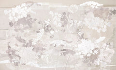 Tapet personalizat zen oriental cu flori albe pe un fundal bej deschis serenity light