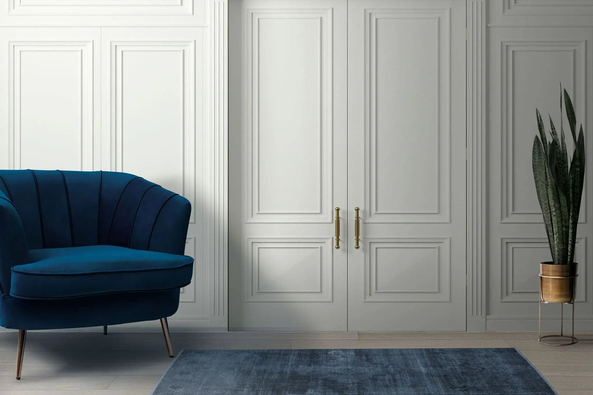 Tapet personalizat arhitectural walls cu ancadramente de perete si usi in nuante de gri deschis light grey doors