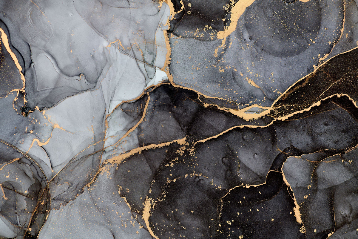 Tapet personalizat marble cu marmura neagra cu accente aurii black gold