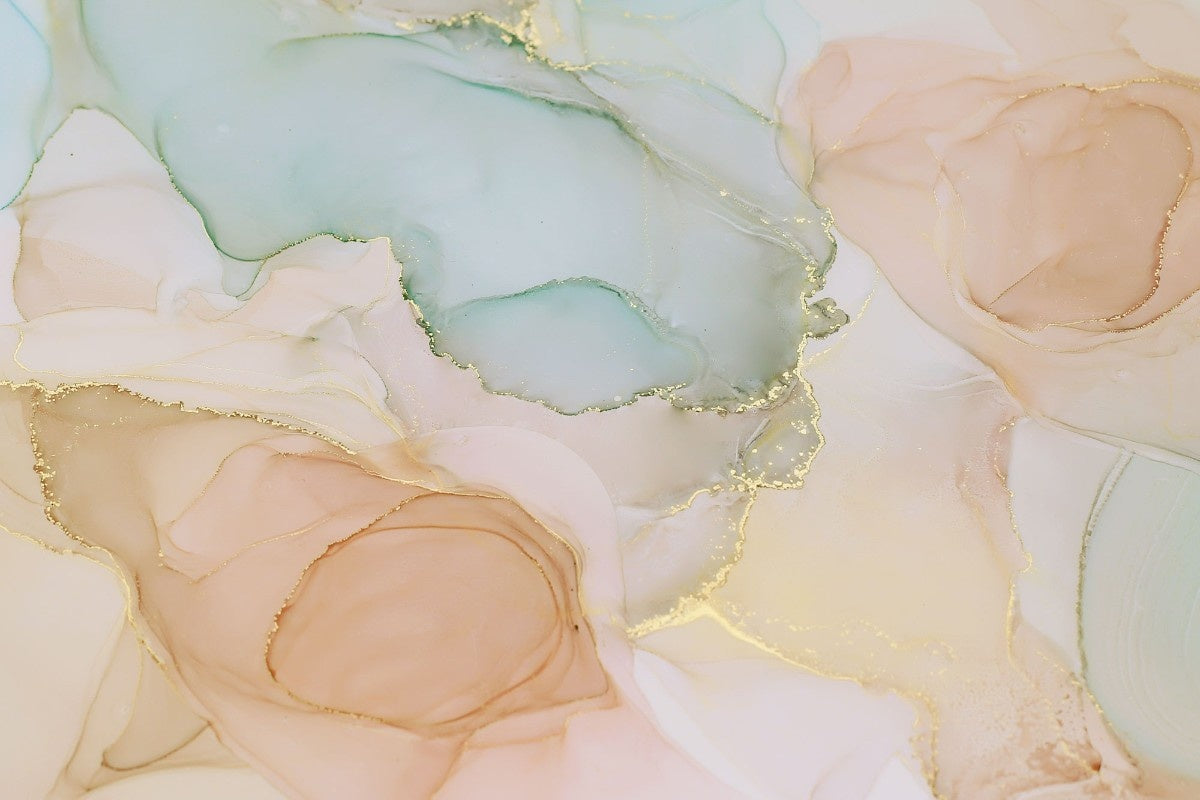 Tapet personalizat marble cu o textura de piatra in nuante blande de caisa si crem ideala pentru o atmosfera primitoare soft apricot