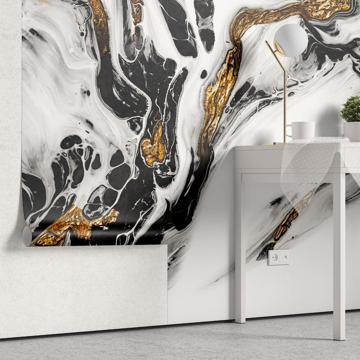 Tapet personalizat marble cu un design fluid de marmura predominant auriu si alb evocand rafinament fluid gold