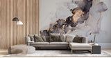 Tapet personalizat marble cu o textura de marmura in tonuri de negru si gri cu insertii aurii aramii ce adauga un accent artistic brassy ink