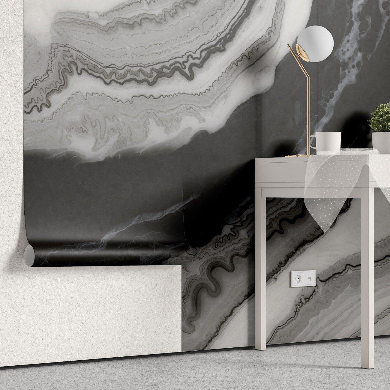 Tapet personalizat marble cu o marmura cu un contrast puternic de alb si negru cu modele indraznete panda