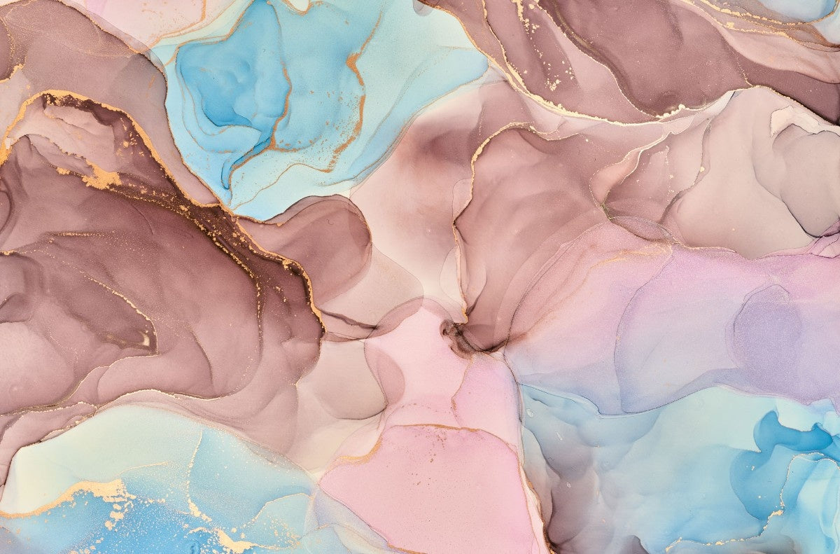 Tapet personalizat marble cu o marmura roz cu puternice insertii negre creand un contrast indraznet si modern pink contrast