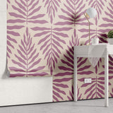Tapet Personalizat Taramul Printeselor cu model de frunze in nuante de roz si mov - LILA LEAF PATTERN