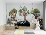 tapet-personalizat-natura-pentru-copii-cu-casute-colorate-in-copaci-baloane-si-stegulete-tree-house