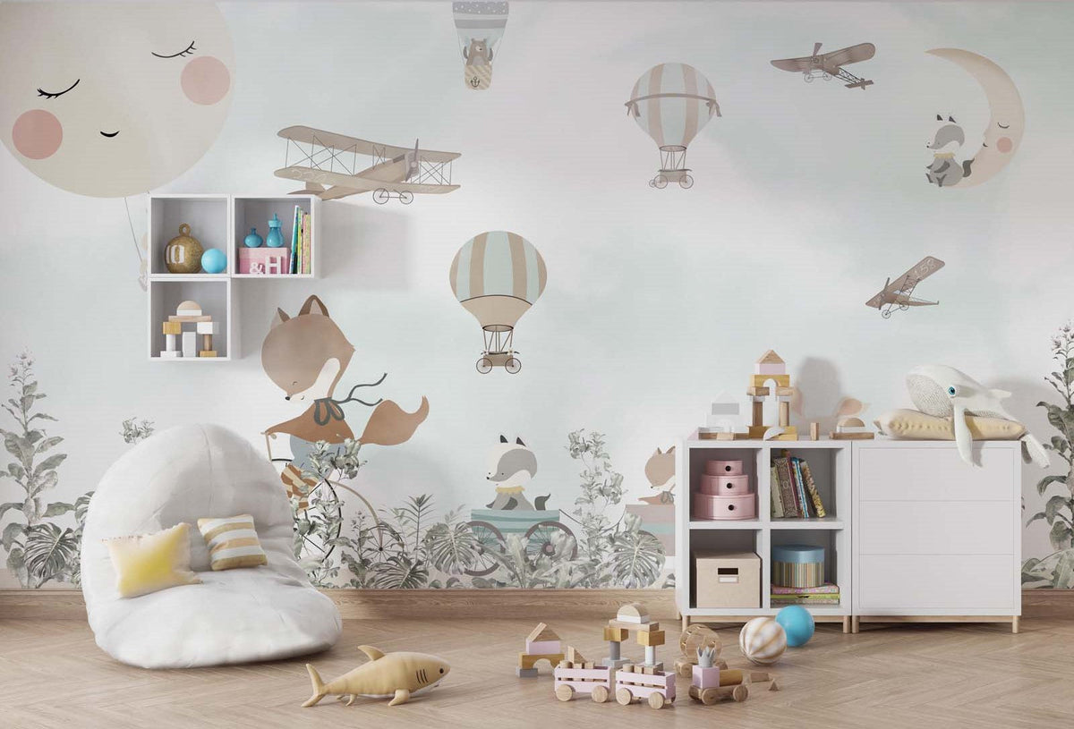 Tapet Personalizat Lumea Animalelor cu animale calatorind prin vegetatie cu avioane si baloane pe cerul senin - SUNNY TRAVELS
