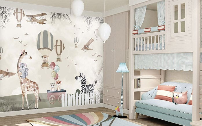 Tapet Personalizat Lumea Animalelor cu animale in familie langa gardul alb si baloane si avioane pe cer  - ANIMAL'S FAMILY TIME