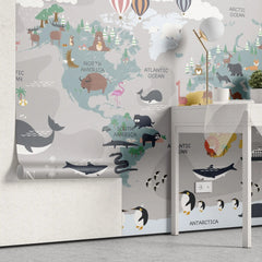 Tapet personalizat micii exploratori pentru copii cu harta lumii a animalelor animal's map
