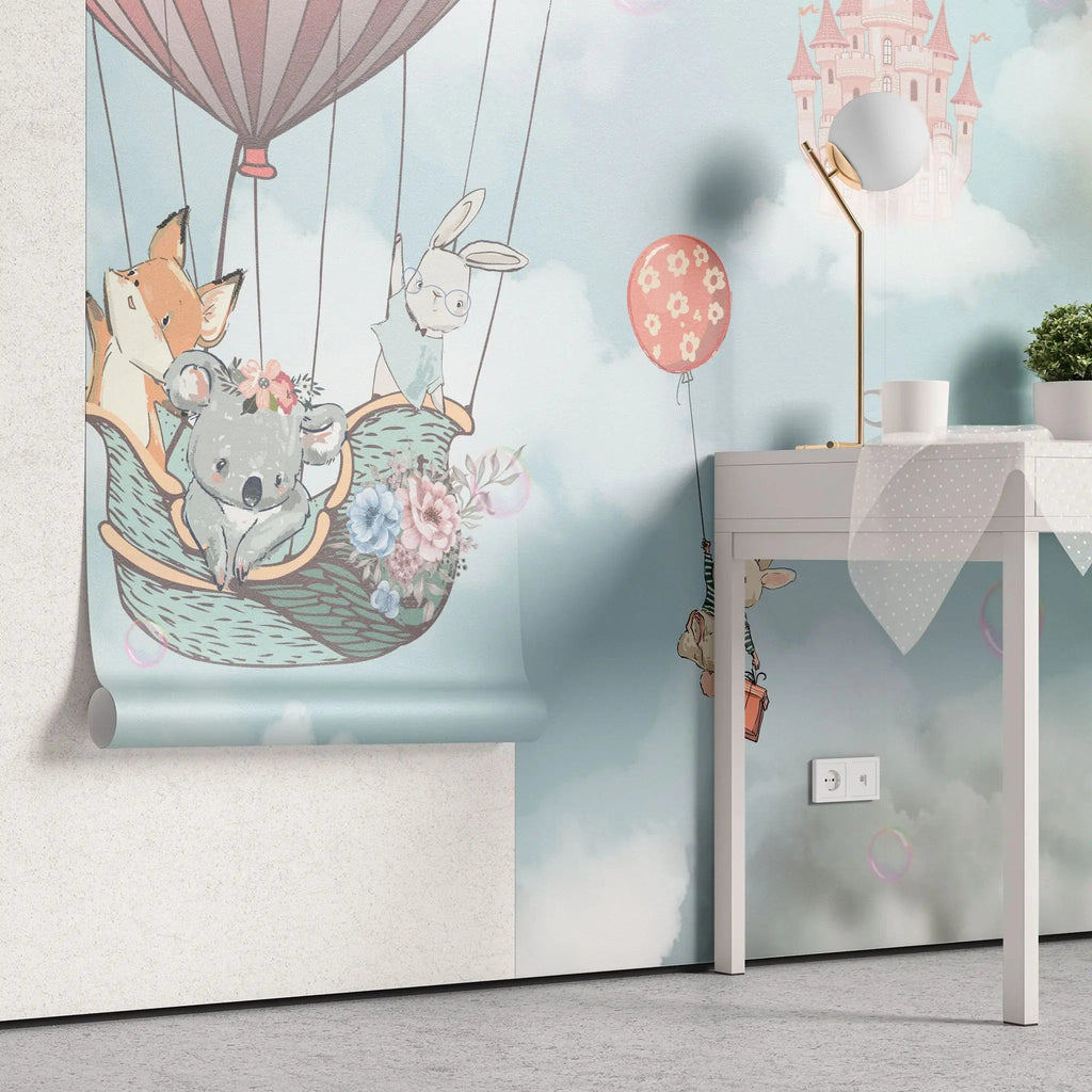 Tapet personalizat micii exploratori pentru copii cu animale in baloane cu aer printre nori air baloon animals