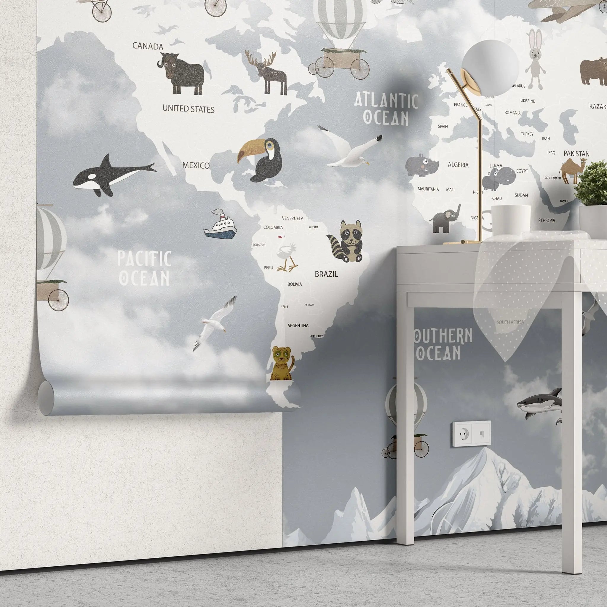 Tapet personalizat micii exploratori pentru copii cu harta lumii pe tari avioane si animale specifice zonei countries