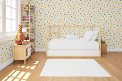 Tapet personalizat inspiratie scandinava pentru copii cu buline multicolore pe fundal galben dots