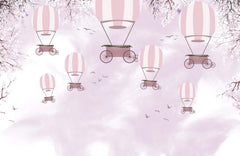 Tapet Personalizat Micii Exploratori cu baloane cu aer cald si pasari pe cerul roz - PINK SPRING BALLOONS
