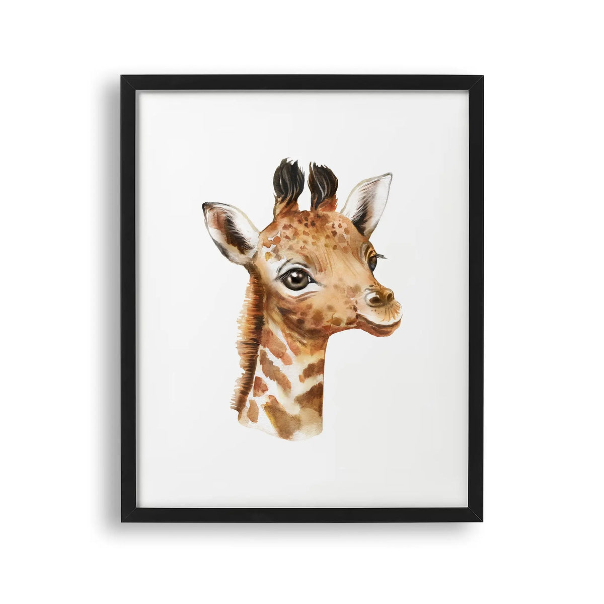 Tablou cu rama pentru copii ilustrand un pui de girafa care arata inocenta si frumusetea acestui animal giraffe gaze