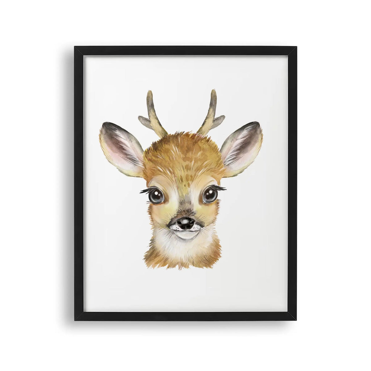 Tablou cu rama pentru copii care ilustreaza un pui de cerb capturand frumusetea si inocenta acestui animal prin intermediul tehnicii acuarelei baby deer