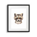 Tablou cu rama pentru copii care ilustreaza un portret al unui pui de raton care capteaza personalitatea si expresia unica a acestui animal mic si iubitor baby raccoon